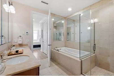 1 Christie Place #207E, Scarsdale, NY 10583 - Photo 8
