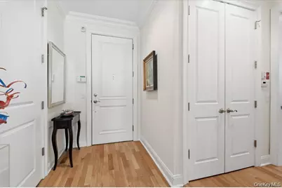 1 Christie Place #207E, Scarsdale, NY 10583 - Photo 2