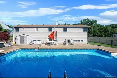 158 Saint Nicholas Avenue, Smithtown, NY 11787 - Photo 34