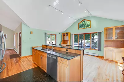 158 Saint Nicholas Avenue, Smithtown, NY 11787 - Photo 10