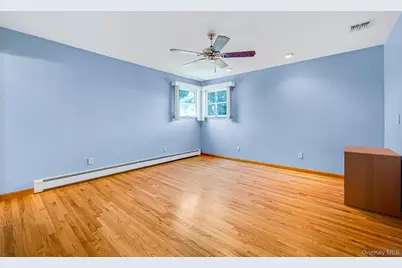 158 Saint Nicholas Avenue, Smithtown, NY 11787 - Photo 12