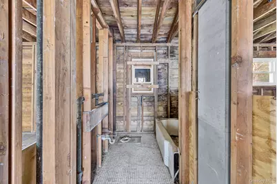 39 3rd Avenue, Westbury, NY 11590 - Photo 14