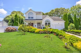 106 Chanel Dr E, Shirley, NY 11967 - Photo 2