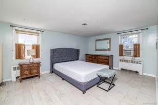 4 Nassau Blvd, Malverne, NY 11565 - Photo 8