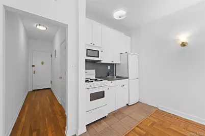 41-41 41st Street #5N, Sunnyside, NY 11104 - Photo 2