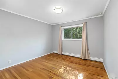 159 South Drive, Manhasset Hills, NY 11040 - Photo 20