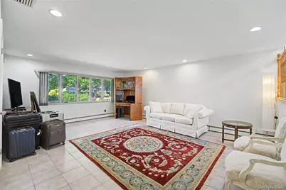 159 South Drive, Manhasset Hills, NY 11040 - Photo 10