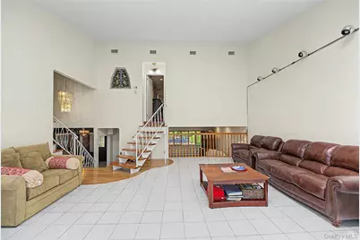 159 South Drive, Manhasset Hills, NY 11040 - Photo 18