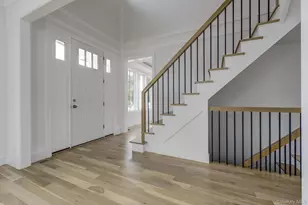 16 Travers St, Manhasset, NY 11030 - Photo 2