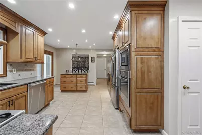 9 Amherst Road, New City, NY 10956 - Photo 10