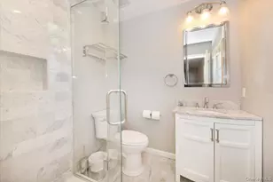 687 Golf Dr, Woodmere, NY 11581 - Photo 22