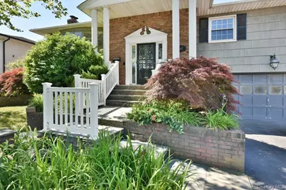 687 Golf Drive, Woodmere, NY 11581 - Photo 4