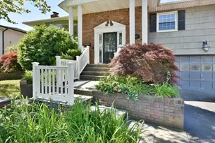 687 Golf Dr, Woodmere, NY 11581 - Photo 4