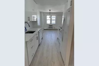 430 Shore Road #8G, Long Beach, NY 11561 - Photo 4