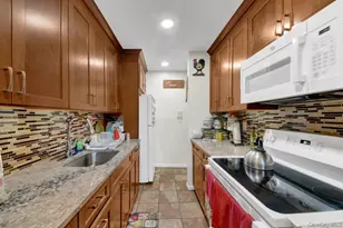 51 Lorraine Terrace, Mount Vernon, NY 10553 - Photo 8