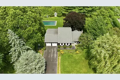 1850 Highland Road, Cutchogue, NY 11935 - Photo 2