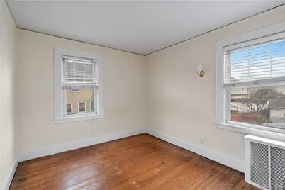 68 Stephenson Boulevard, New Rochelle, NY 10801 - Photo 8
