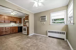 665 Dianne St, Seaford, NY 11783 - Photo 10