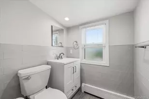 665 Dianne St, Seaford, NY 11783 - Photo 22
