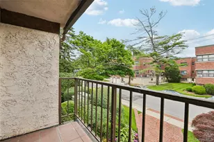 530 Hudson Ave, Cedarhurst, NY 11516 - Photo 6