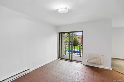 530 Hudson Avenue, Cedarhurst, NY 11516 - Photo 8