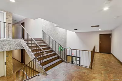 530 Hudson Avenue, Cedarhurst, NY 11516 - Photo 4