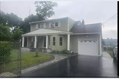 18 Cyprus Avenue, Brentwood, NY 11717 - Photo 1