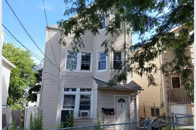 173 Benziger Avenue, New York, NY 10301 - Photo 1