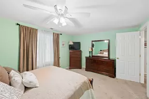 296 Birchwood Rd, Medford, NY 11763 - Photo 14
