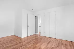 1148 E 211th St, Bronx, NY 10469 - Photo 12