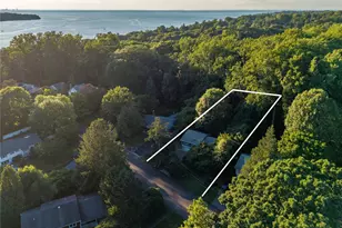 21 Woodridge Ln, Sea Cliff, NY 11579 - Photo 30