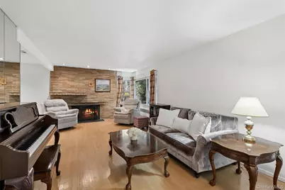 21 Woodridge Lane, Sea Cliff, NY 11579 - Photo 6