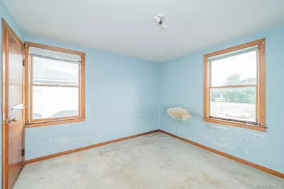 68 Rollstone Avenue, West Sayville, NY 11796 - Photo 14