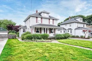 68 Rollstone Ave, West Sayville, NY 11796 - Photo 2
