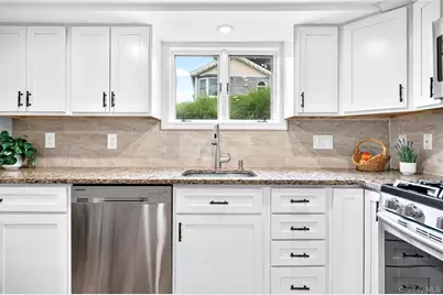 404 Tompkins Avenue, Nyack, NY 10960 - Photo 12