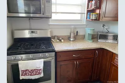 260-11 73rd Avenue #E-2, Glen Oaks, NY 11004 - Photo 6