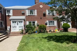 260-11 73rd Ave, Glen Oaks, NY 11004 - Photo 2