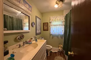 212 Union Ave, Patchogue, NY 11772 - Photo 14