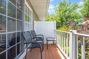 1130 Savoy Dr, Melville, NY 11747 - Photo 26