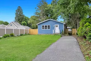 438 Auborn Ave, Shirley, NY 11967 - Photo 2