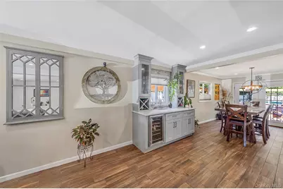 1053 Ocean Avenue, Bay Shore, NY 11706 - Photo 14