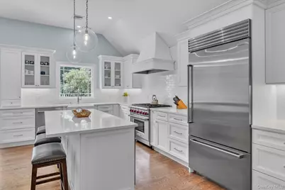 129 Fillmore Street, Centerport, NY 11721 - Photo 8