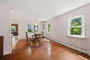 240 Meadow Ln, Cutchogue, NY 11935 - Photo 10