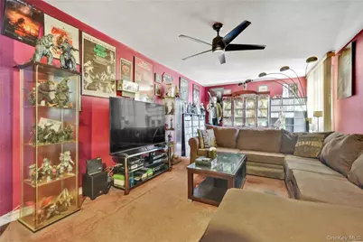 3203 Nostrand Avenue #5J, Brooklyn, NY 11229 - Photo 4