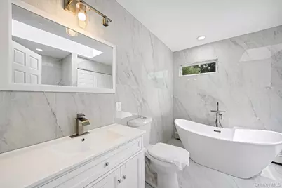 111 Pine Street, Port Jefferson Station, NY 11776 - Photo 34