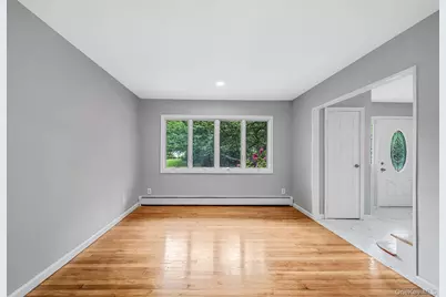 111 Pine Street, Port Jefferson Station, NY 11776 - Photo 22