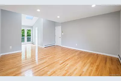 111 Pine Street, Port Jefferson Station, NY 11776 - Photo 32
