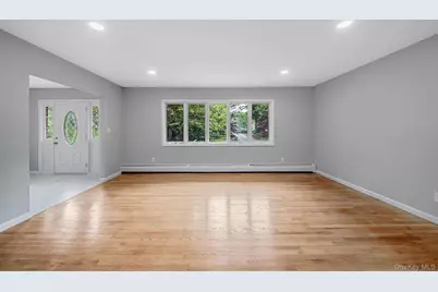 111 Pine Street, Port Jefferson Station, NY 11776 - Photo 16