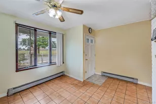40 Blueberry Ln, Hicksville, NY 11801 - Photo 10