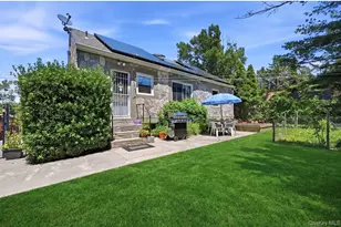 26 Hickory Rd, Rocky Point, NY 11778 - Photo 16